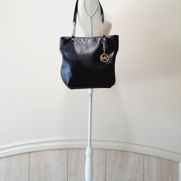 Gorgeous EUC MICHAEL Michael Kors Leather Shoulder Bag ❤️FINAL OFFER❤️ - Picture 4 of 16